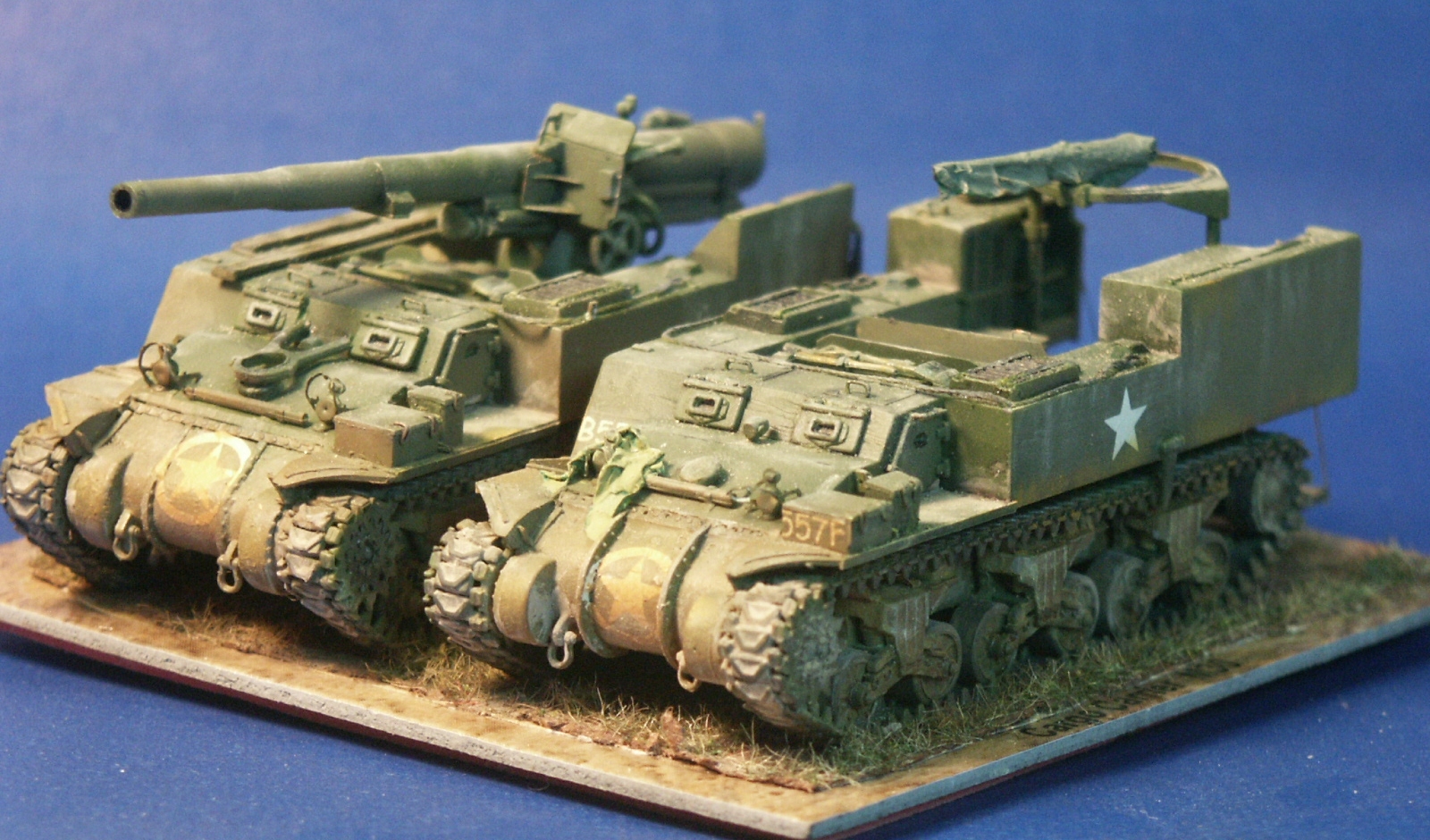 US Army M12 Gun Motor Carriage kits and M30 Ammunition Carrier